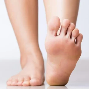 piedi con neoformazioni